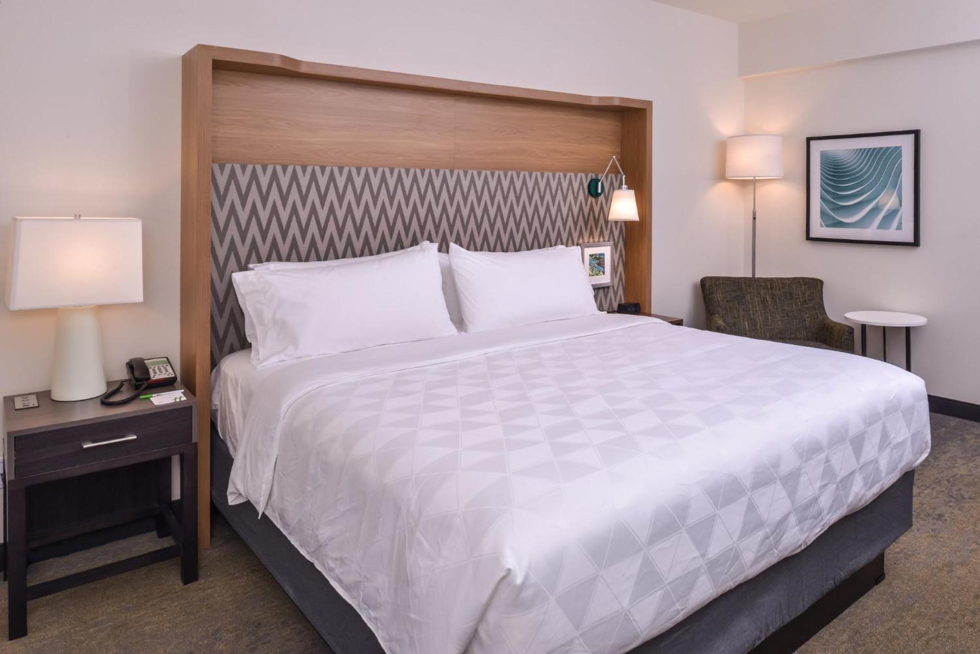 Holiday Inn Detroit Northwest - Livonia By Ihg Exterior foto